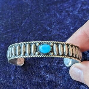 Vintage 925 Sterling Silver Southwestern Navajo Turquoise Cuff Bracelet